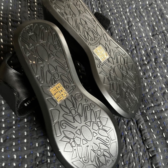 Lonza Chunky Platform Sandal - Picture 9 of 11